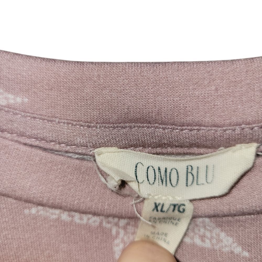 Star Patterned Pink Sweater - Picture 3 of 3